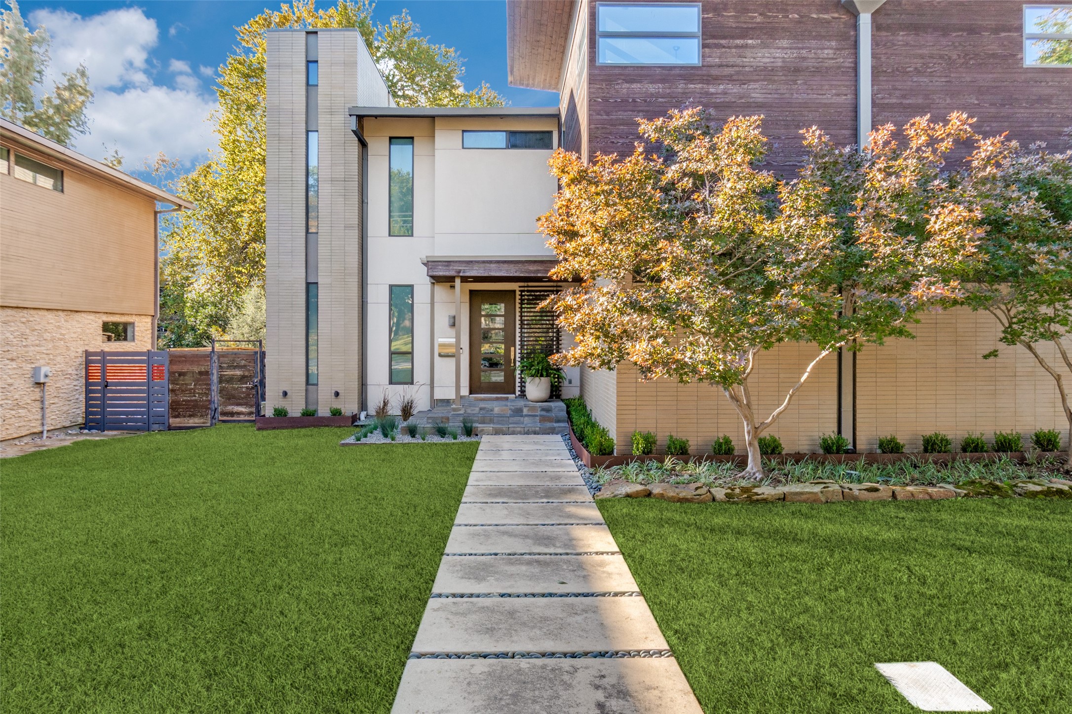 6536 Lake Circle Drive Dallas TX 75214
