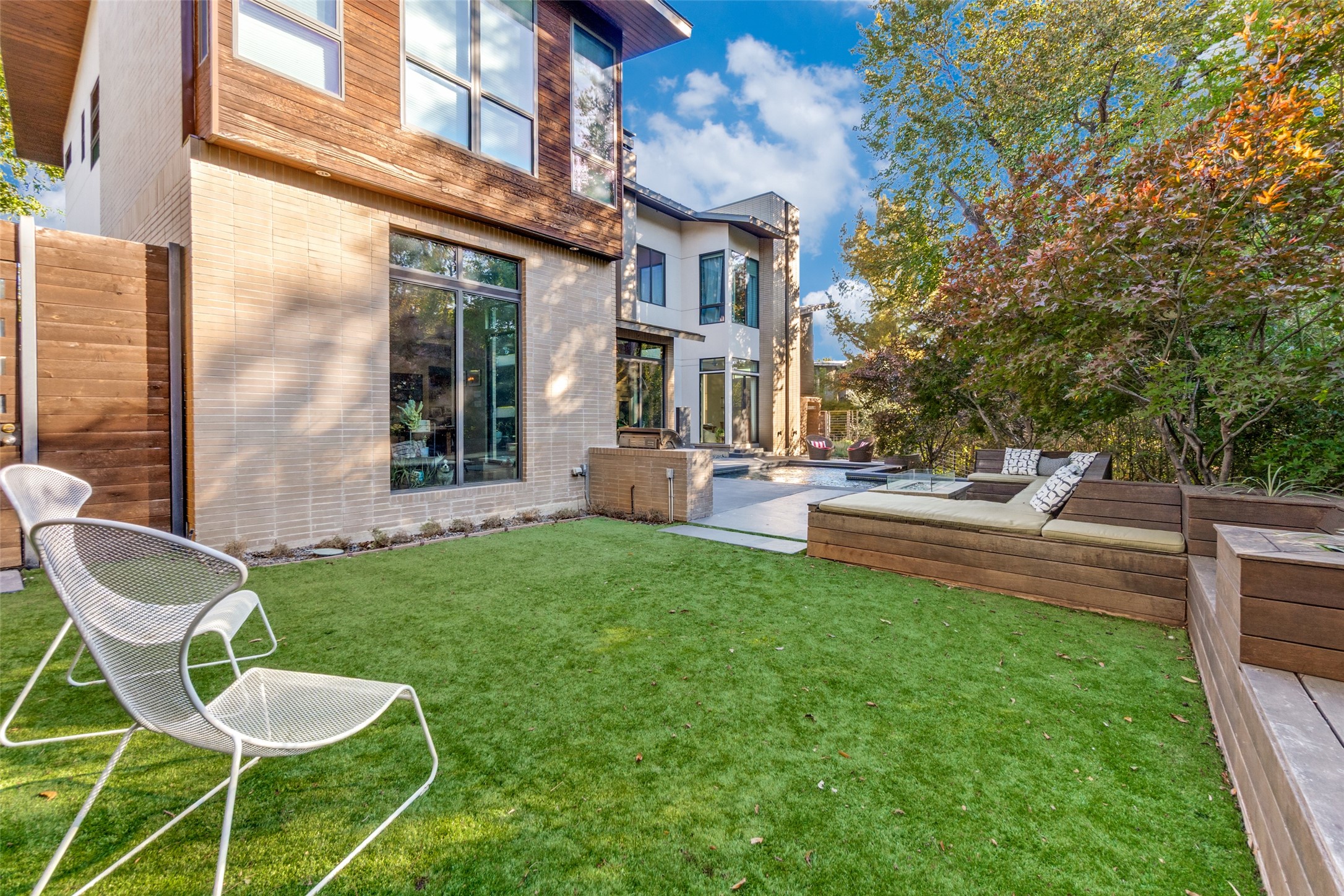 6536 Lake Circle Drive Dallas TX 75214