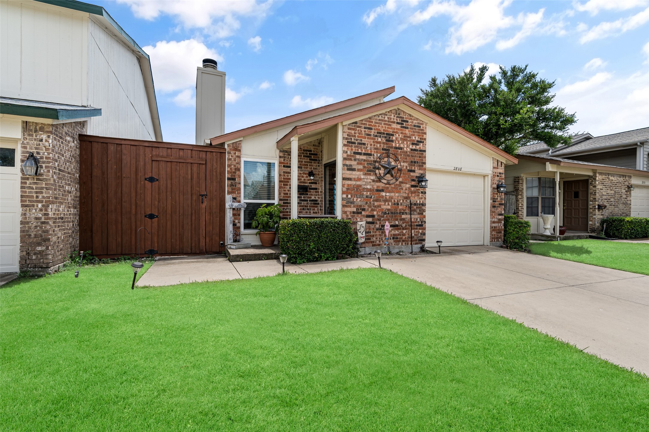 2808 Southern Cross Drive Garland TX 75044