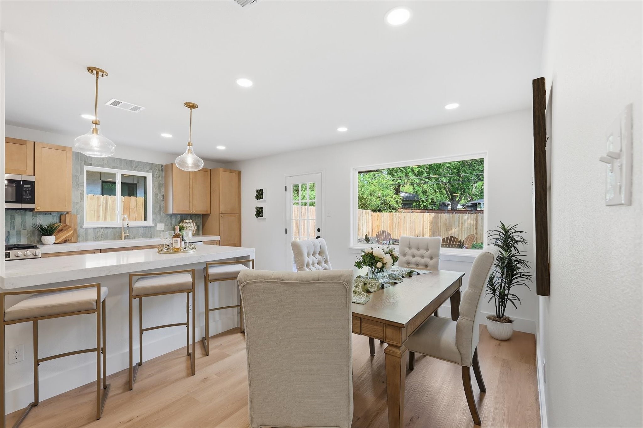 6717 Pimlico Drive Dallas TX 75214