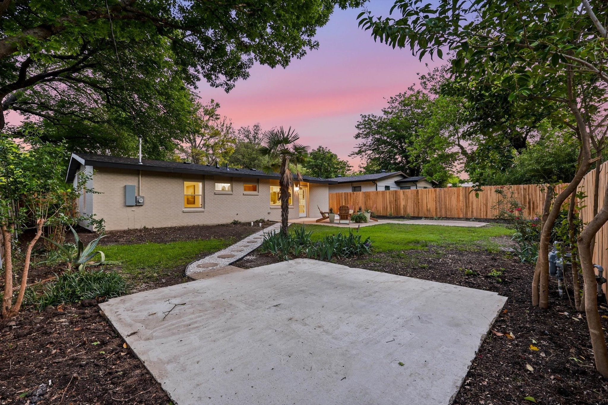 6717 Pimlico Drive Dallas TX 75214