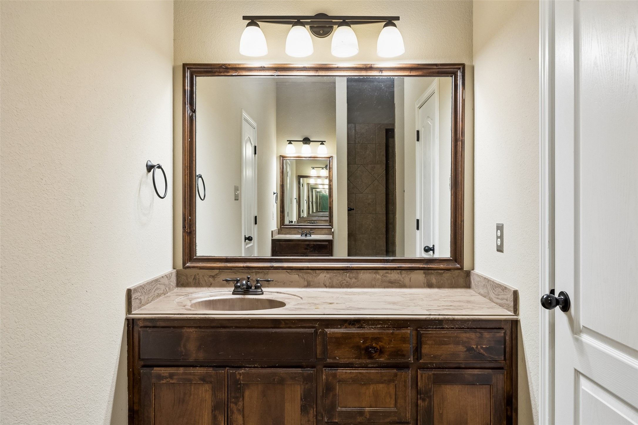 300 Madison Street Burleson TX 76028