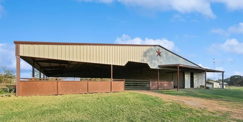 11410 Massey Road Pilot Point TX 76258