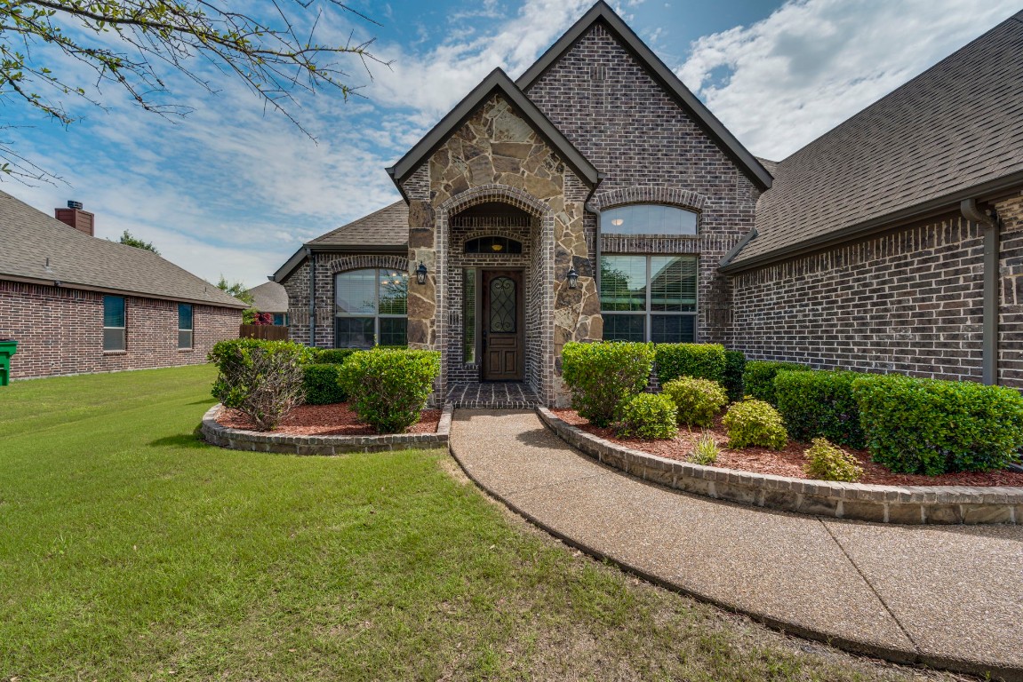 109 Traveller Street Waxahachie TX 75165