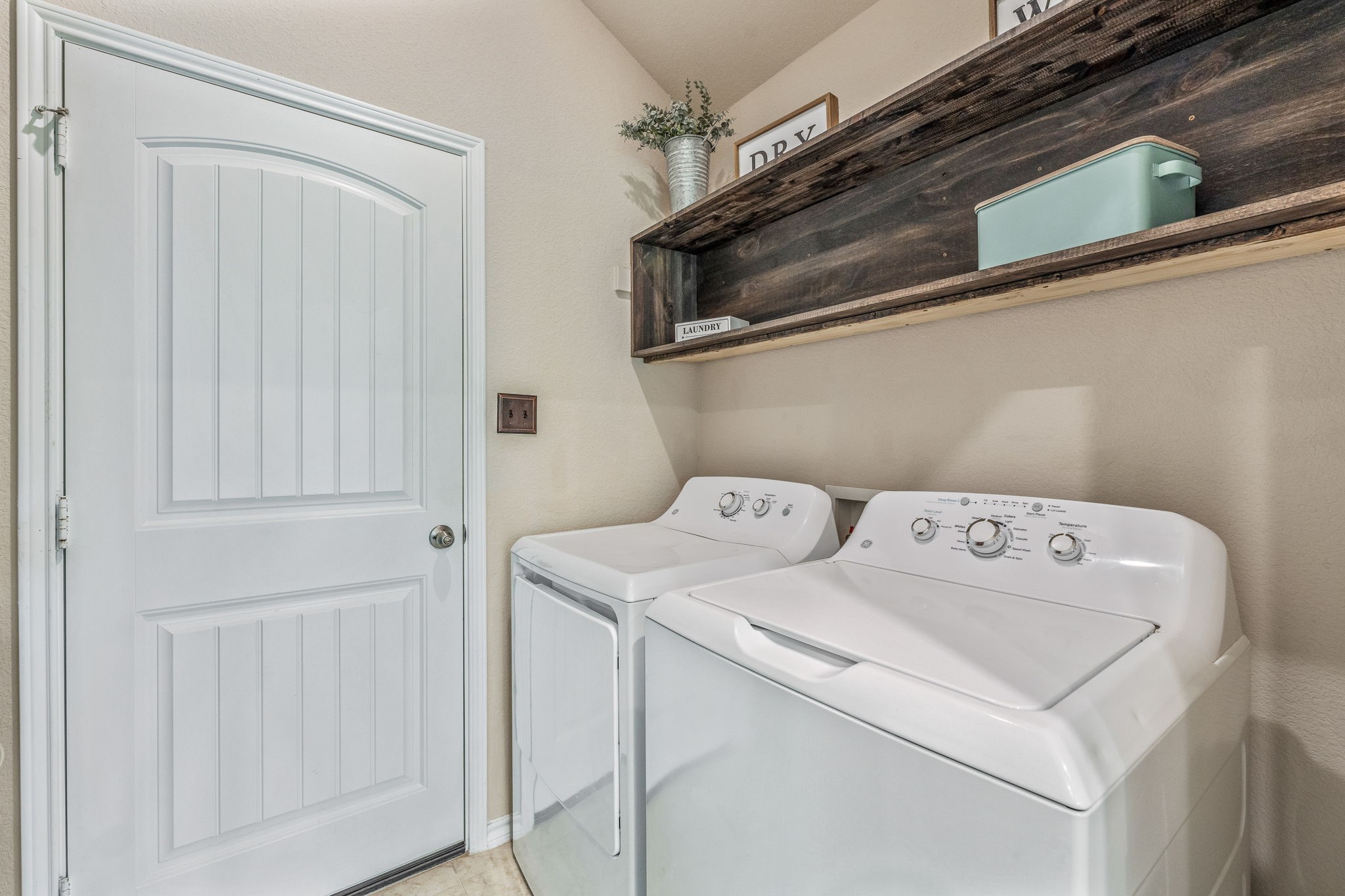 4304 Lucero Drive Granbury TX 76048