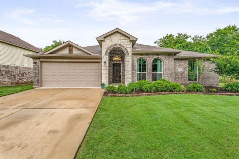 4304 Lucero Drive Granbury TX 76048