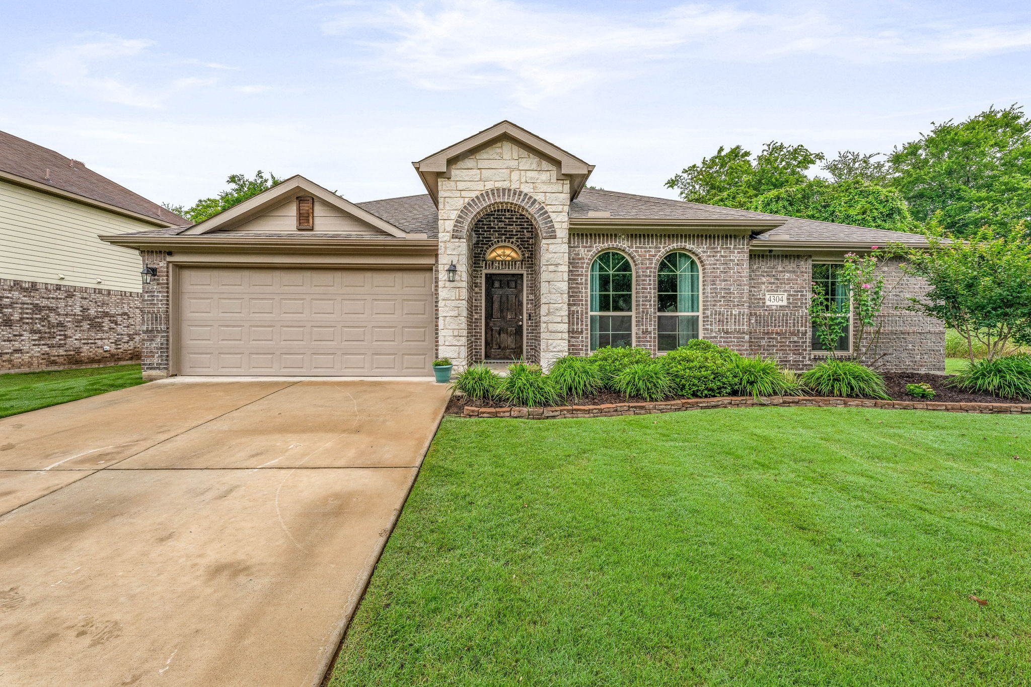 4304 Lucero Drive Granbury TX 76048