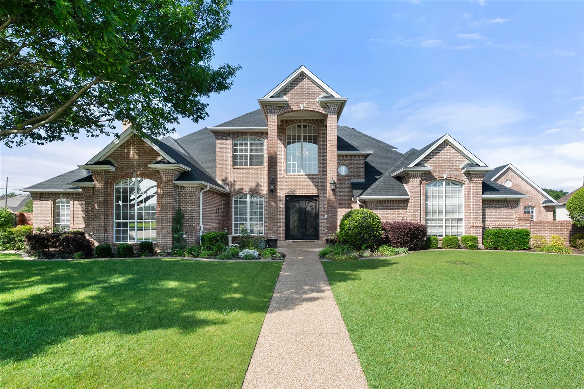 901 Walnut Falls Circle Mansfield TX 76063
