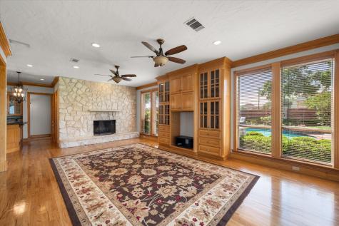 901 Walnut Falls Circle Mansfield TX 76063