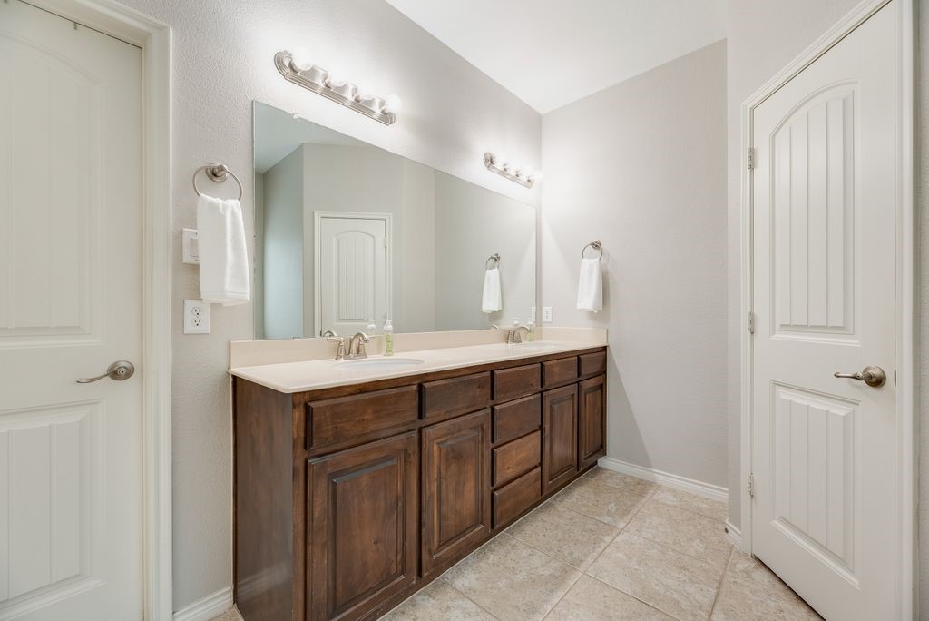 1104 Hondo Lane Forney TX 75126