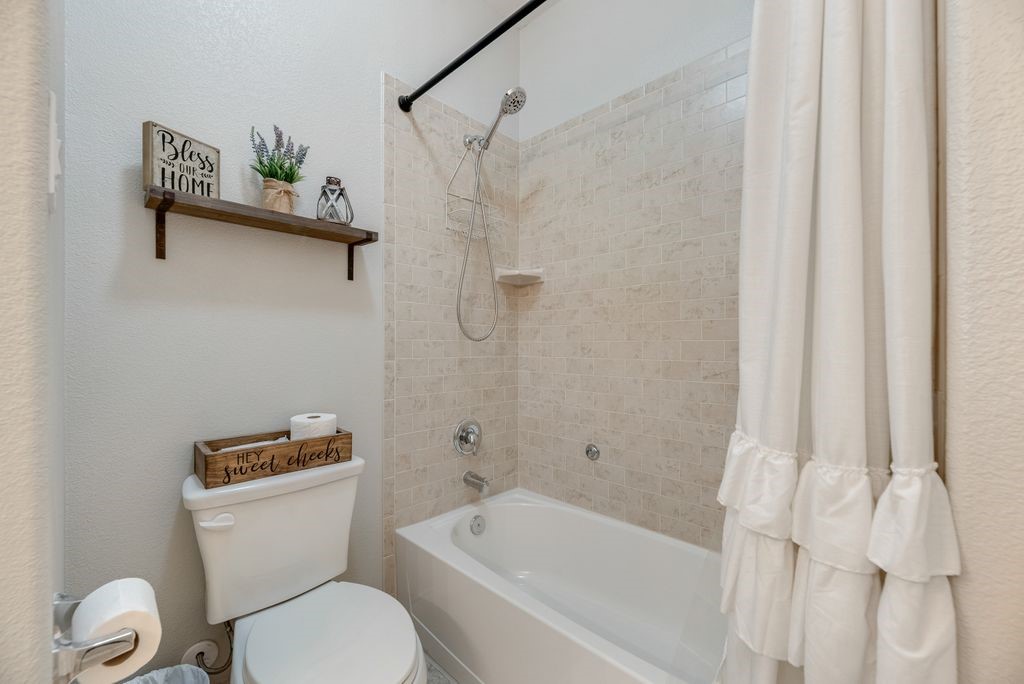 1104 Hondo Lane Forney TX 75126