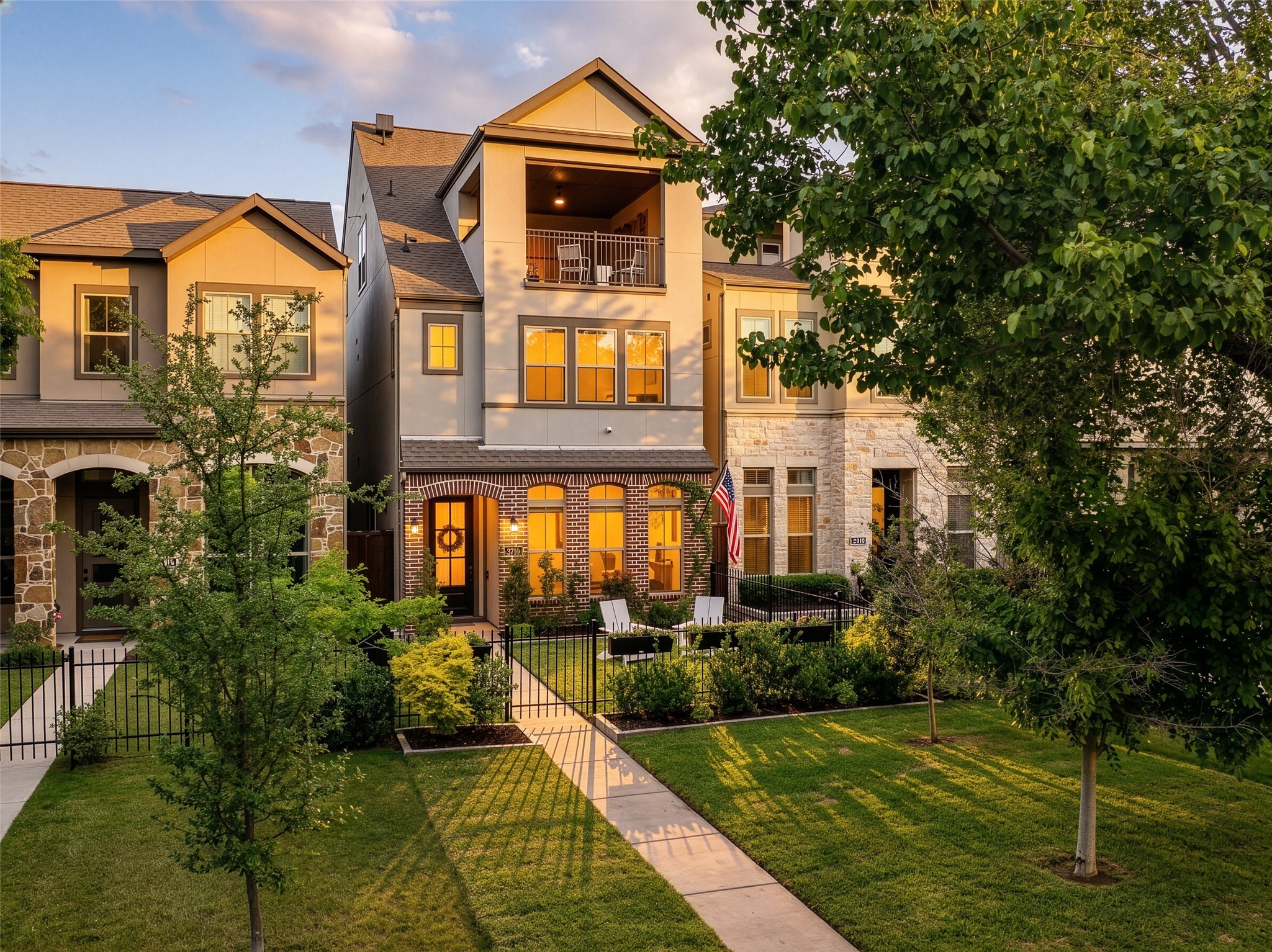 3710 Red Leaf Lane Dallas TX 75209