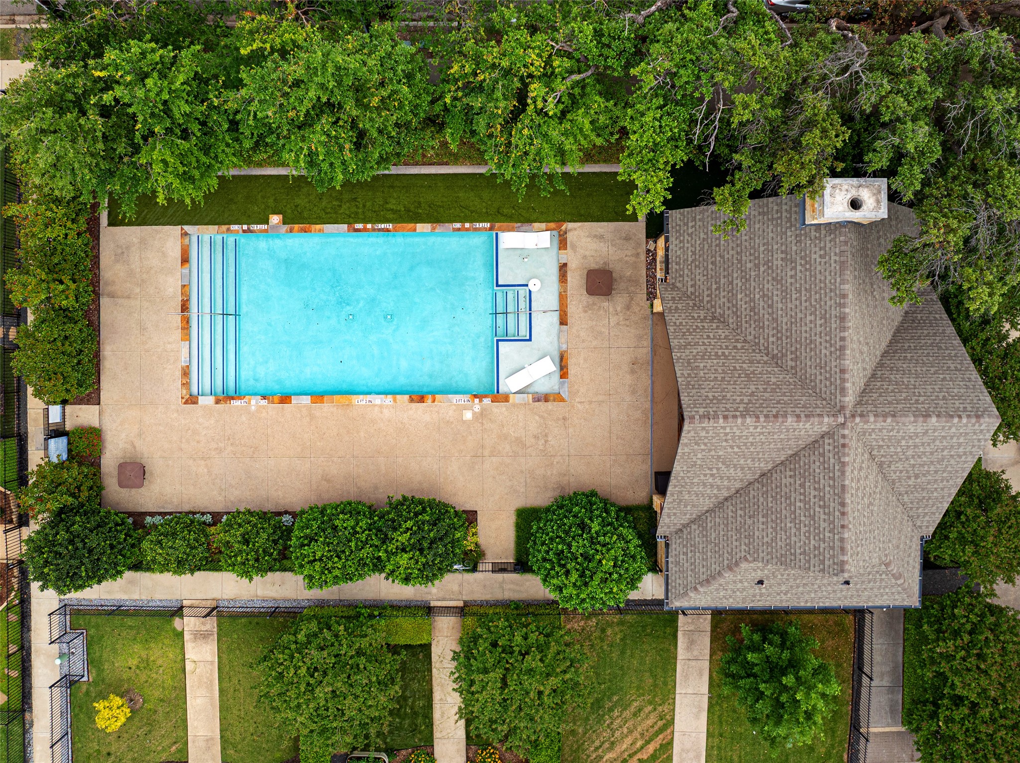 3710 Red Leaf Lane Dallas TX 75209