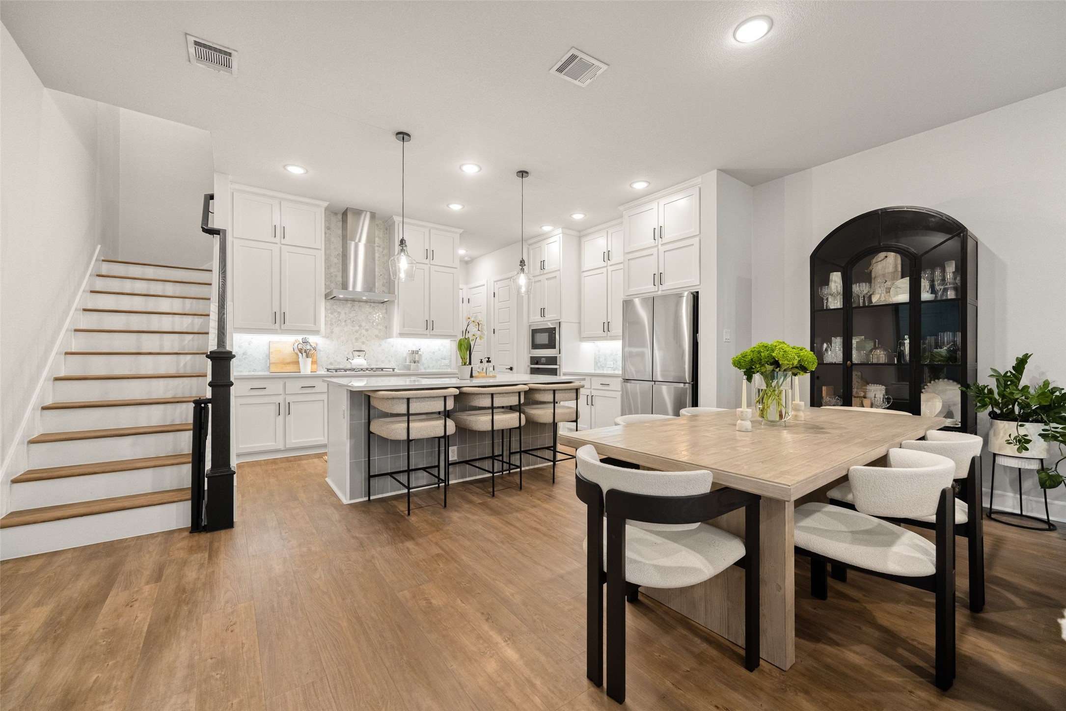 3710 Red Leaf Lane Dallas TX 75209