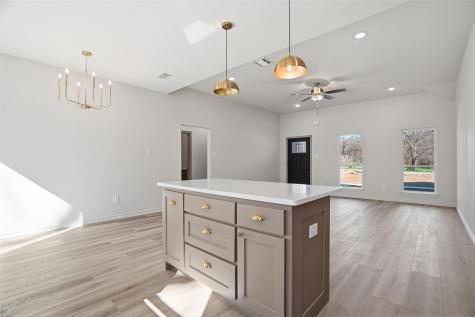 103 N Peverly Street Whitney TX 76692