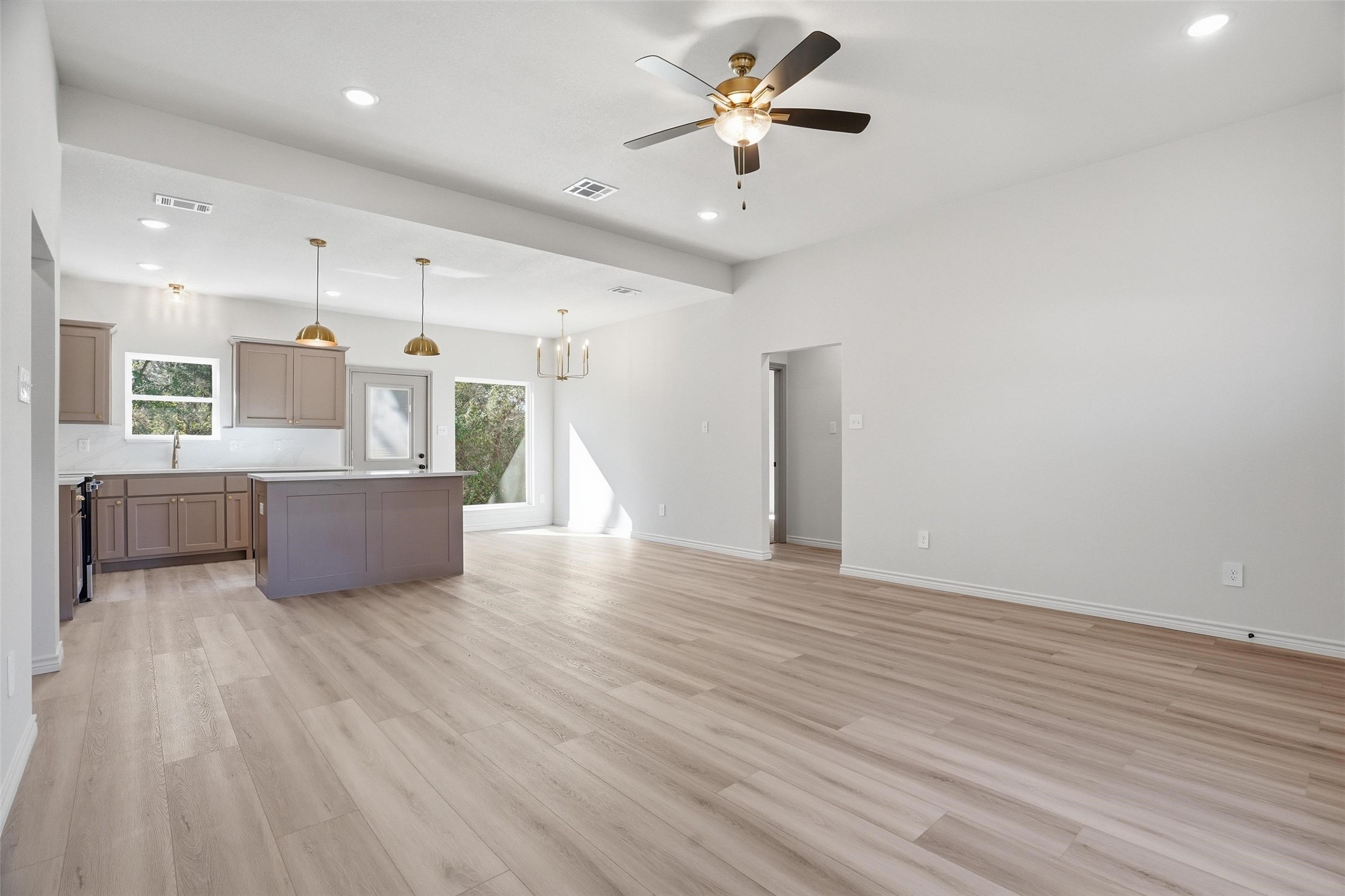 103 N Peverly Street Whitney TX 76692