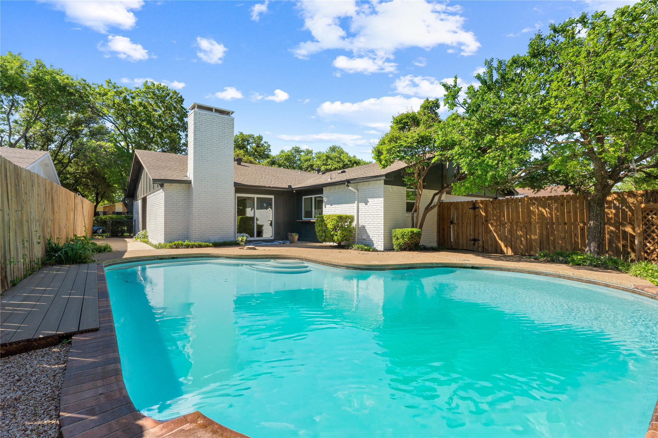 8617 Baumgarten Drive Dallas TX 75228