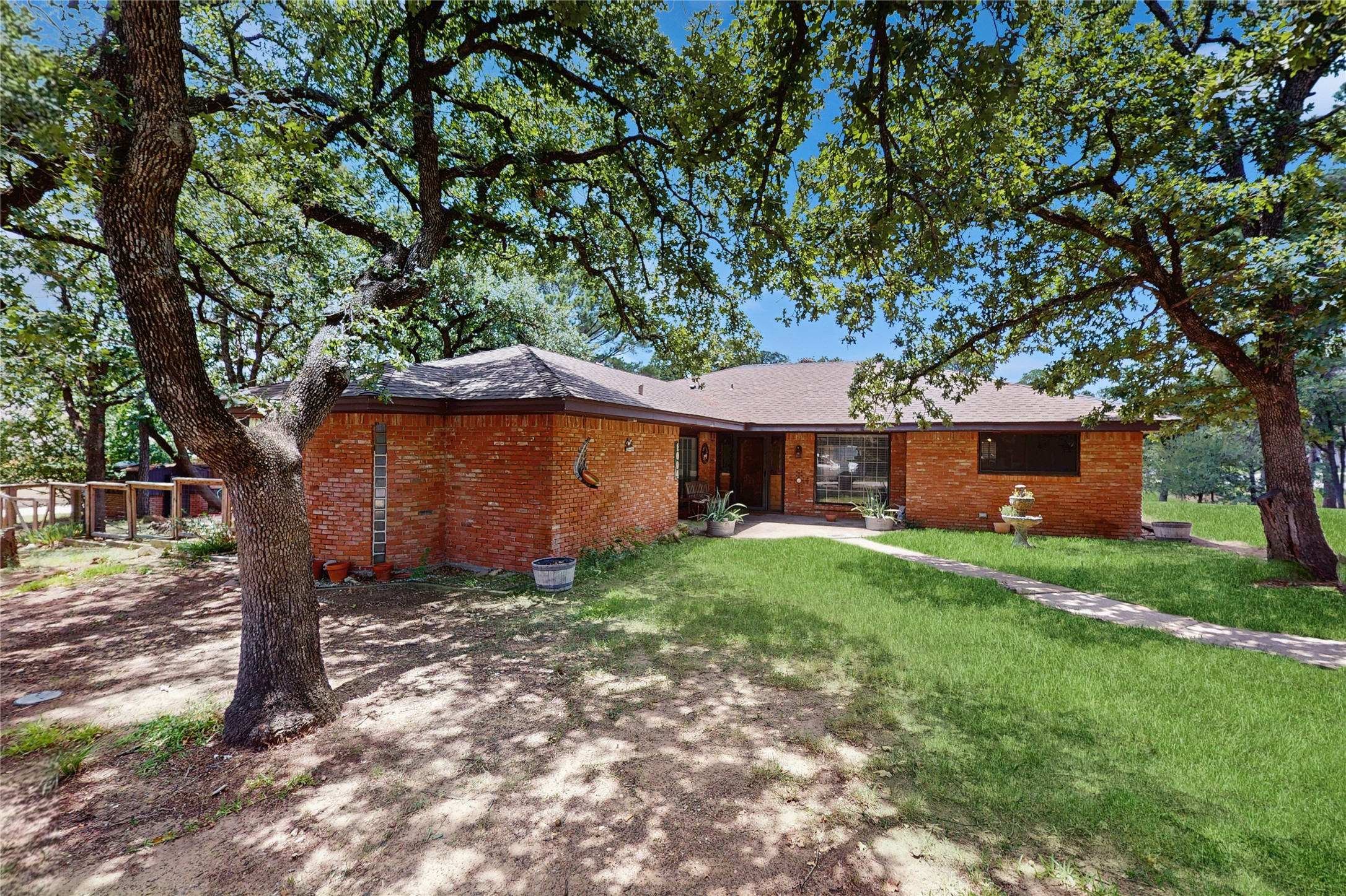 1004 League Road Lewisville TX 75067