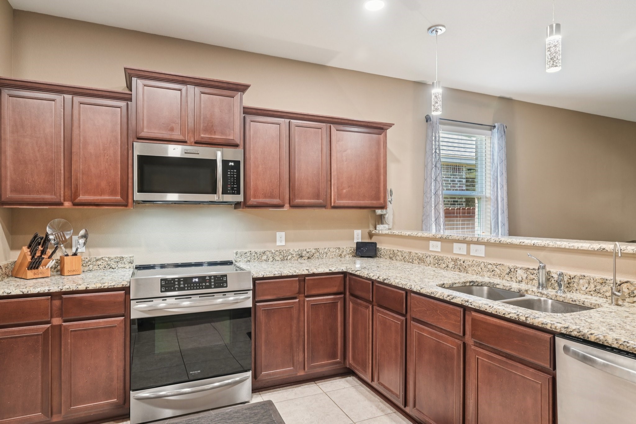 1804 Pilot Point Way Princeton TX 75407