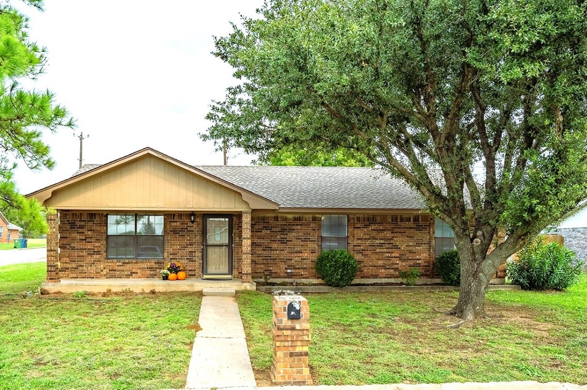 301 Tammy Court Collinsville TX 76233