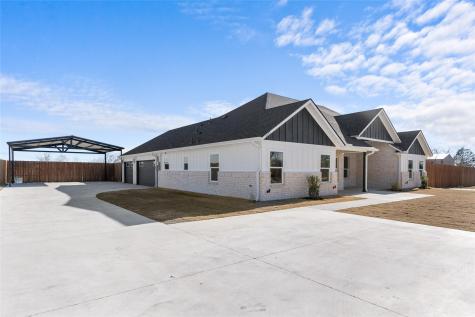 1121 County Road 4104 Greenville TX 75401