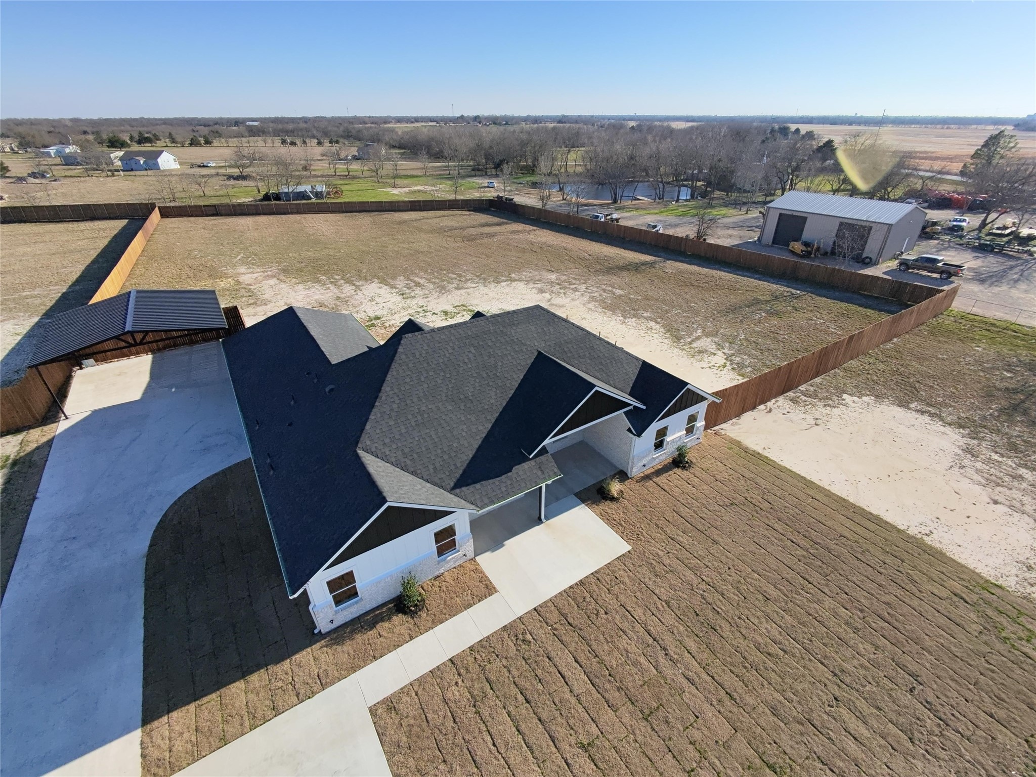 1121 County Road 4104 Greenville TX 75401