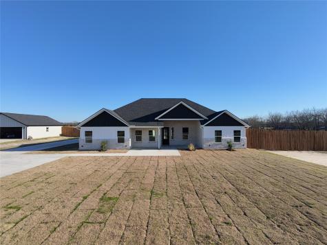 1121 County Road 4104 Greenville TX 75401