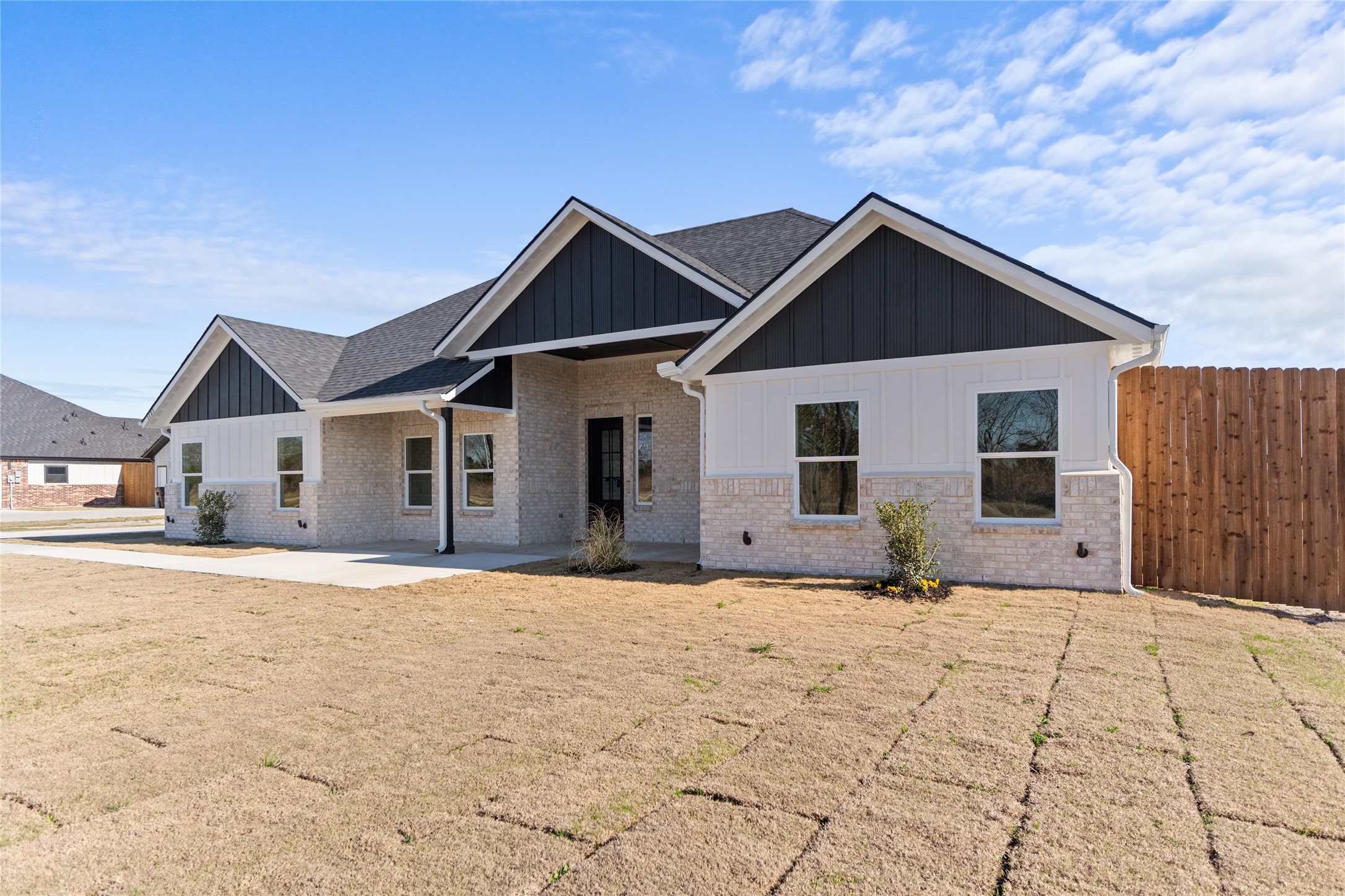 1121 County Road 4104 Greenville TX 75401