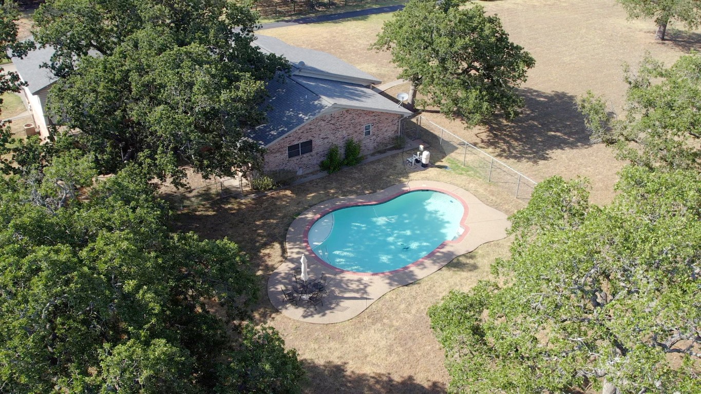 822 County Road 484 Stephenville TX 76401