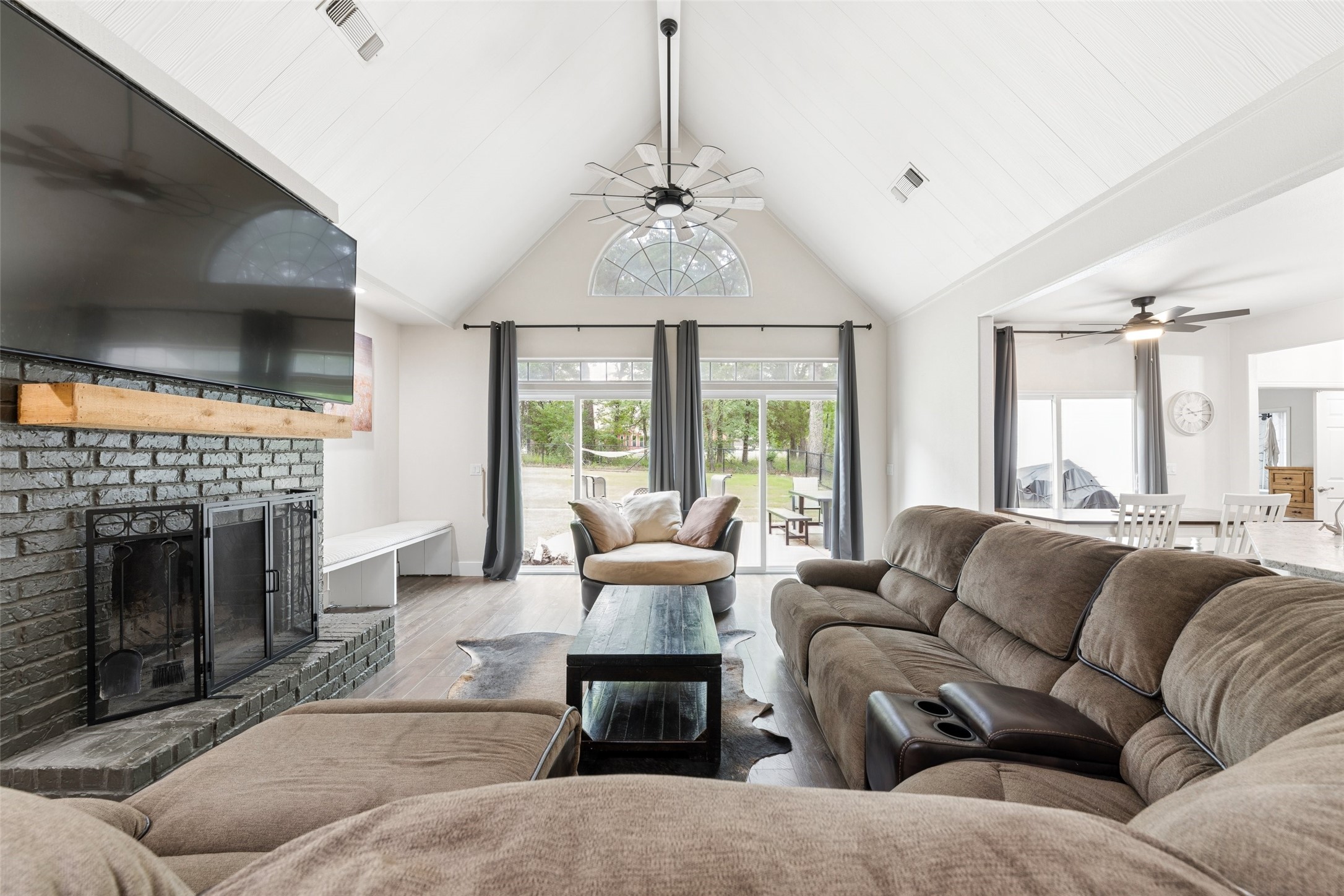 109 Enchanted Drive Enchanted Oaks TX 75156
