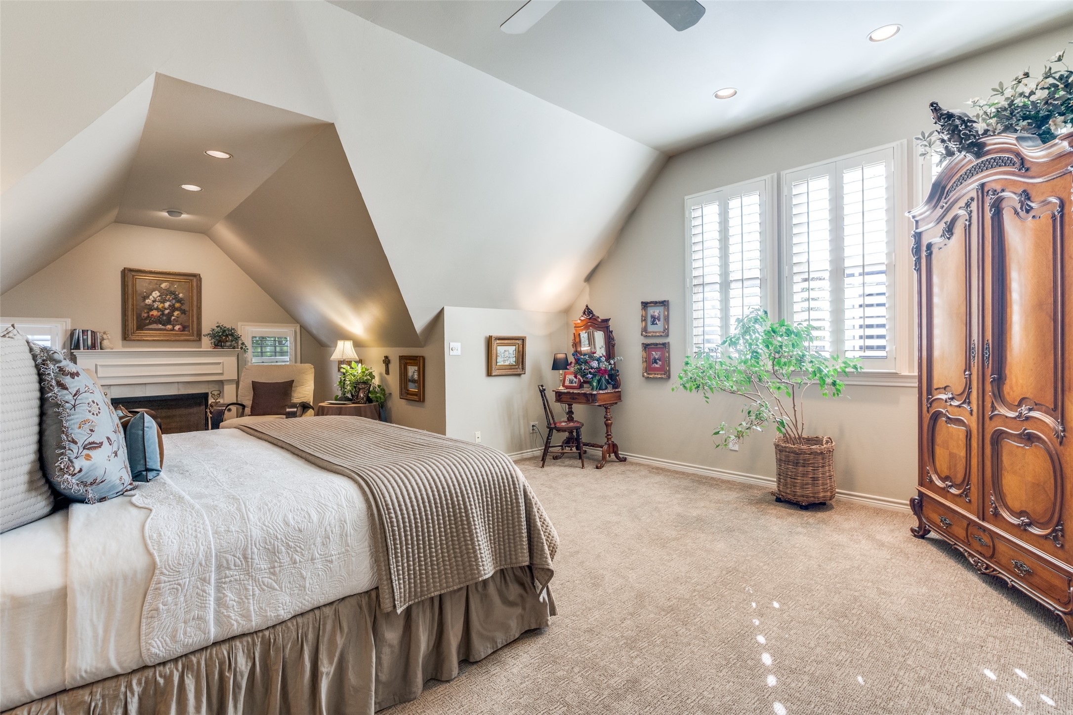 4537 Belclaire Avenue Highland Park TX 75205