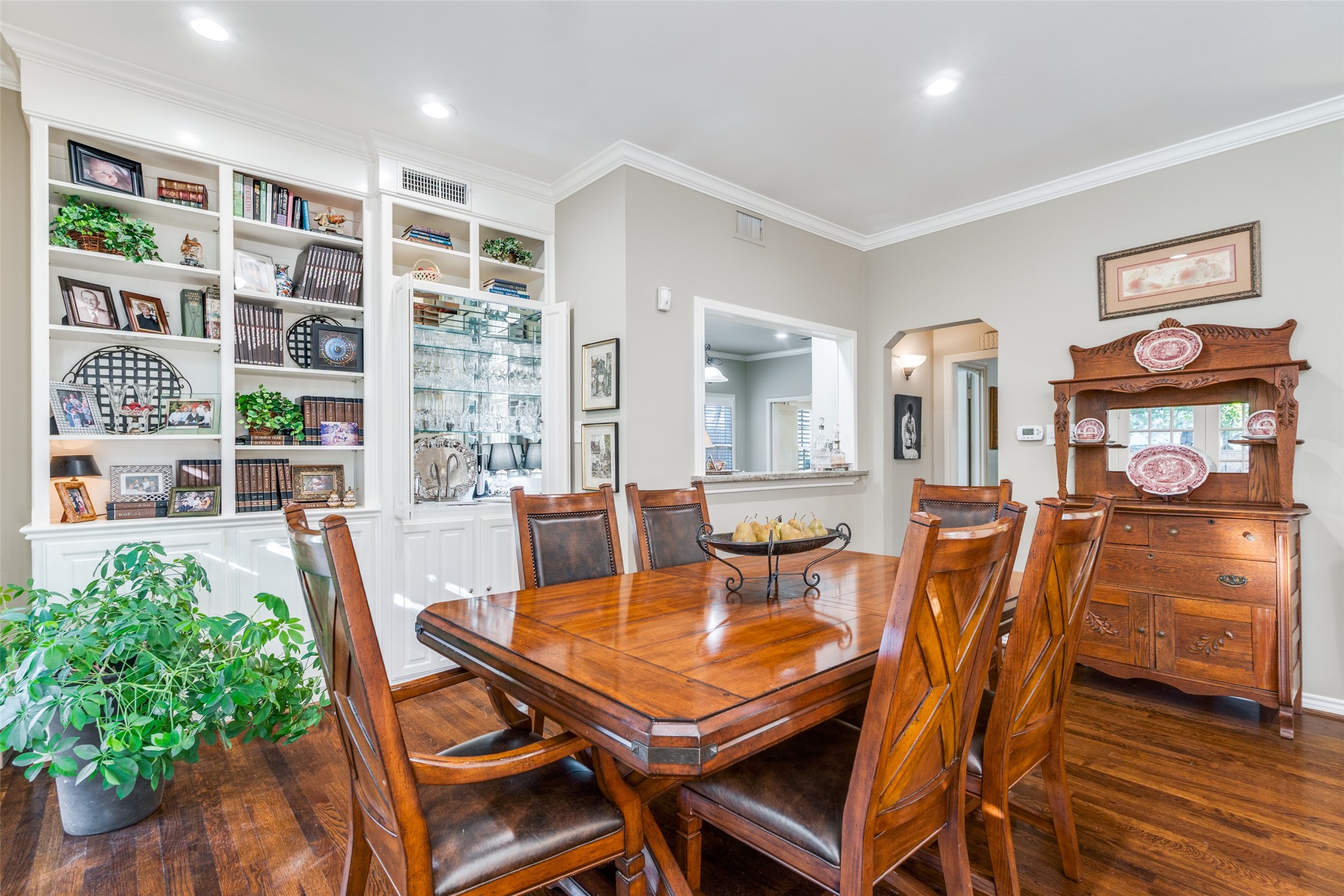 4537 Belclaire Avenue Highland Park TX 75205