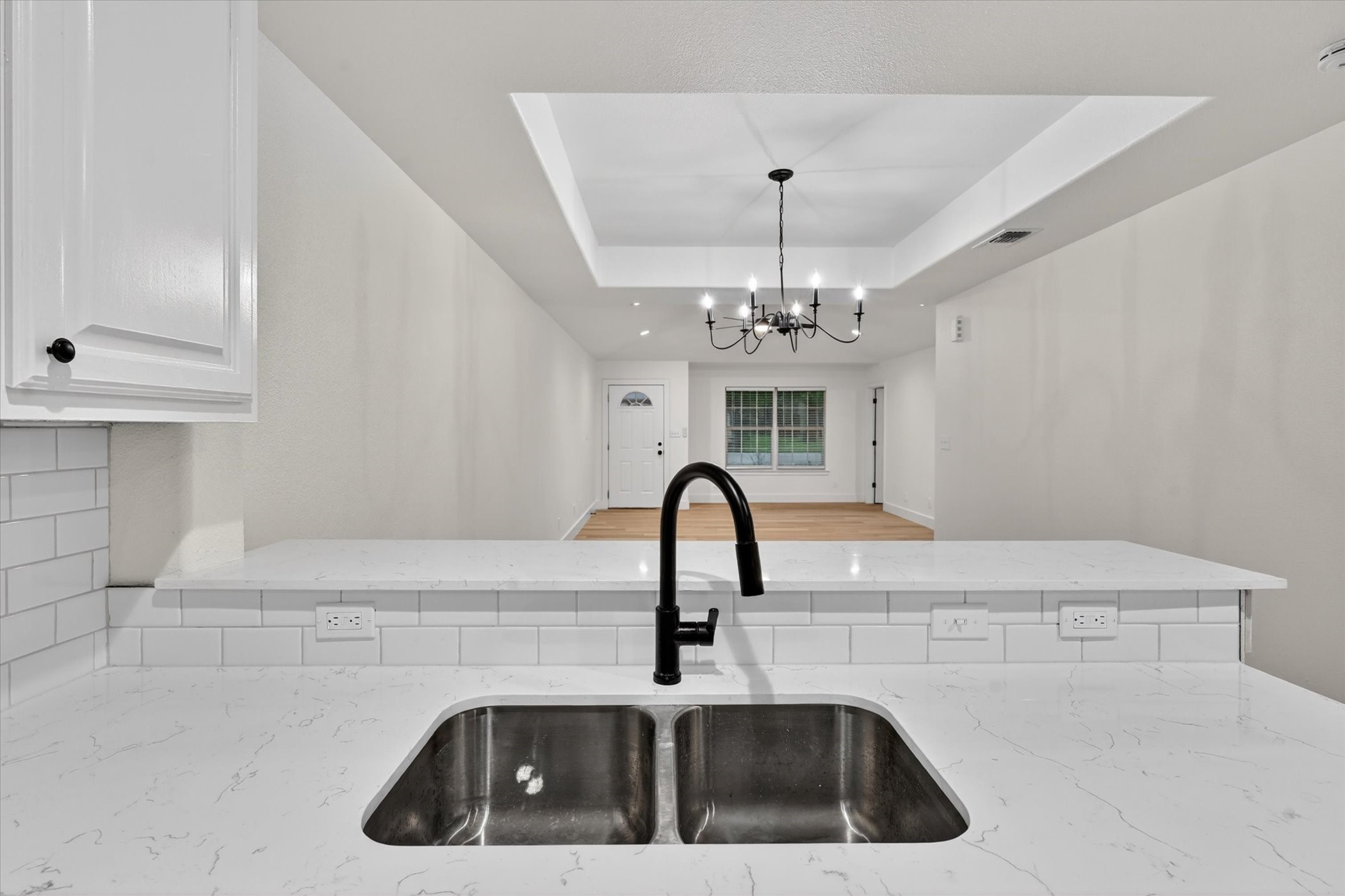 1612 W Bond Street Denison TX 75020