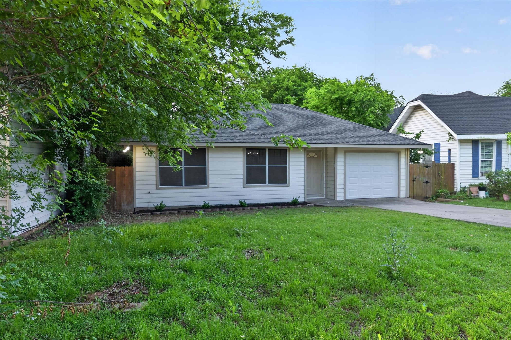 1612 W Bond Street Denison TX 75020