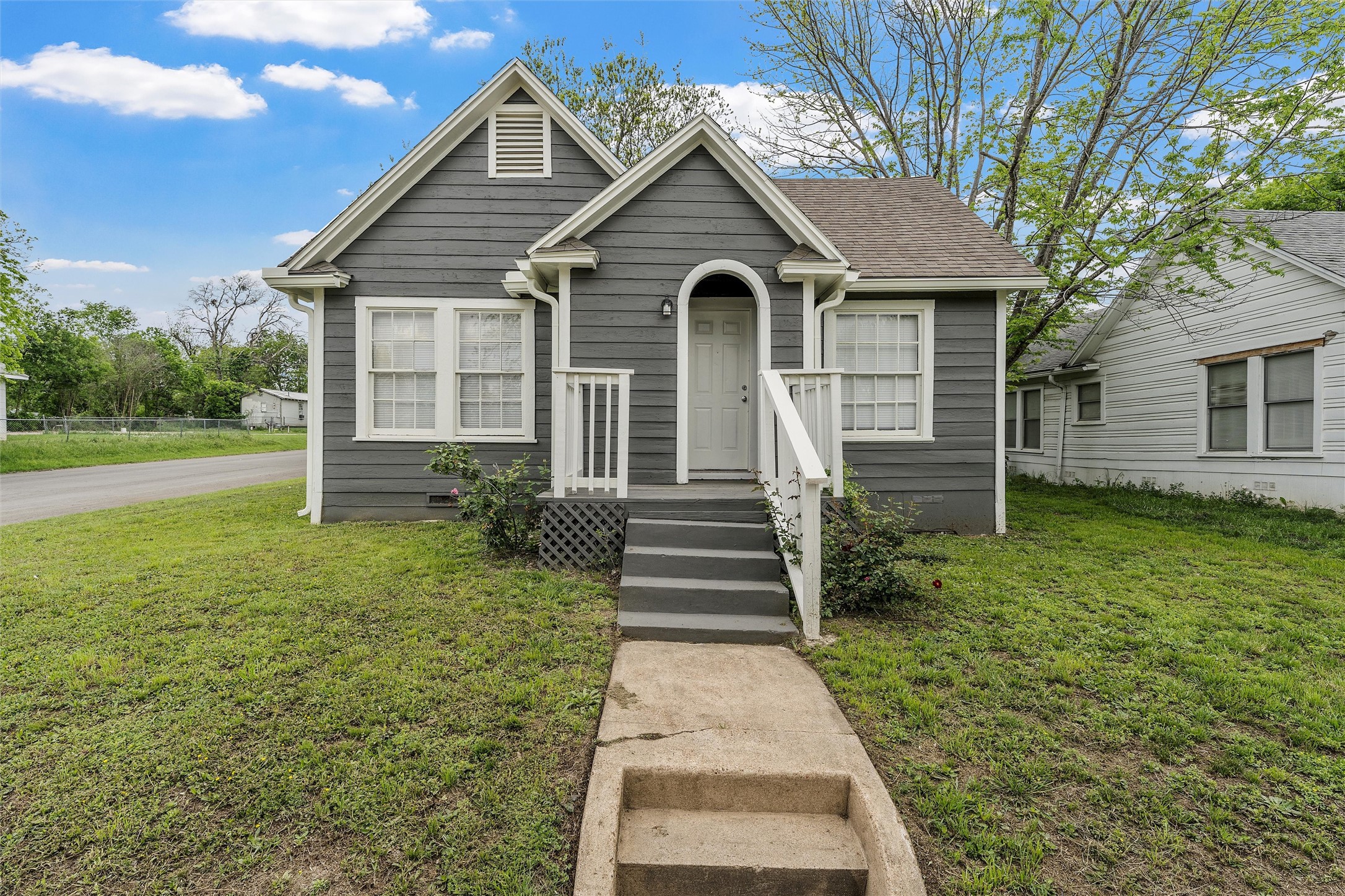 2225 Maple Avenue Waco TX 76707