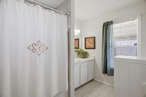 3105 W Devitt Street Fort Worth TX 76109