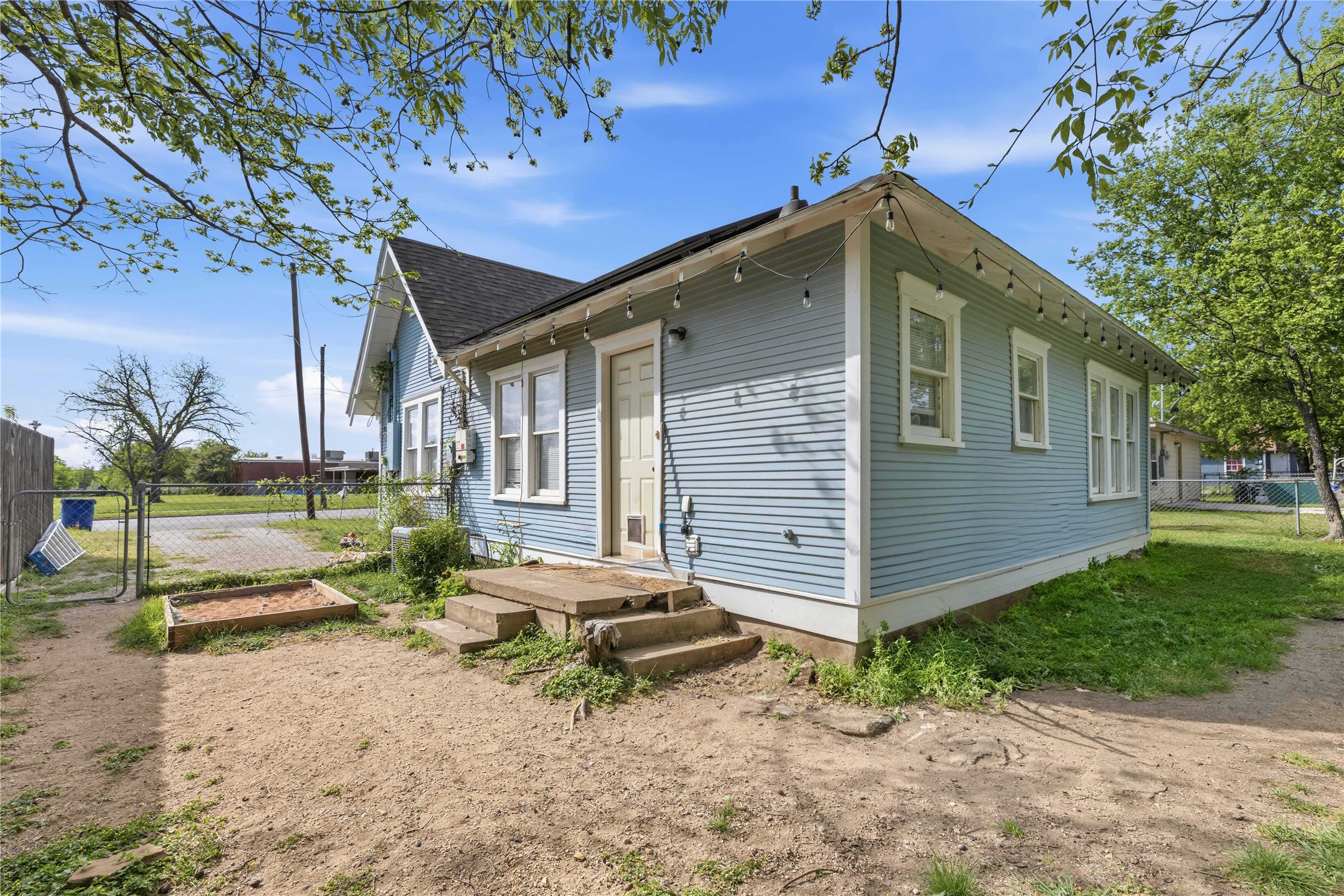1611 Avenue K Brownwood TX 76801