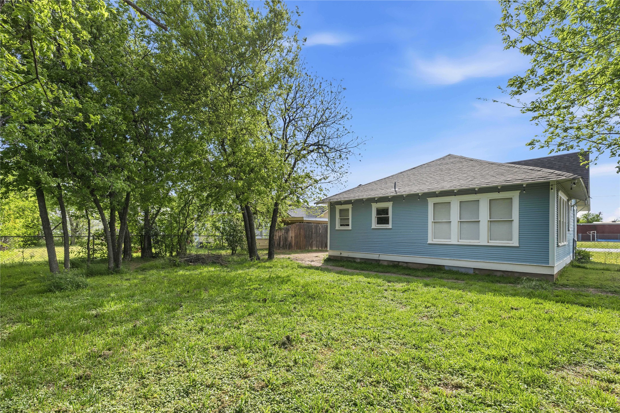 1611 Avenue K Brownwood TX 76801