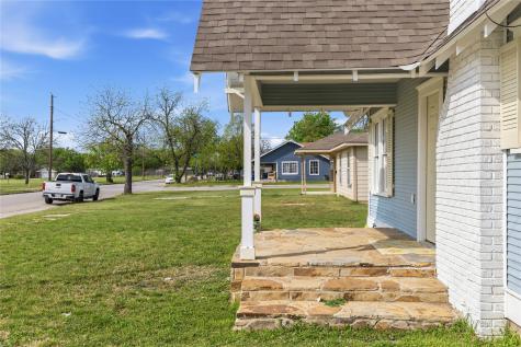 1611 Avenue K Brownwood TX 76801