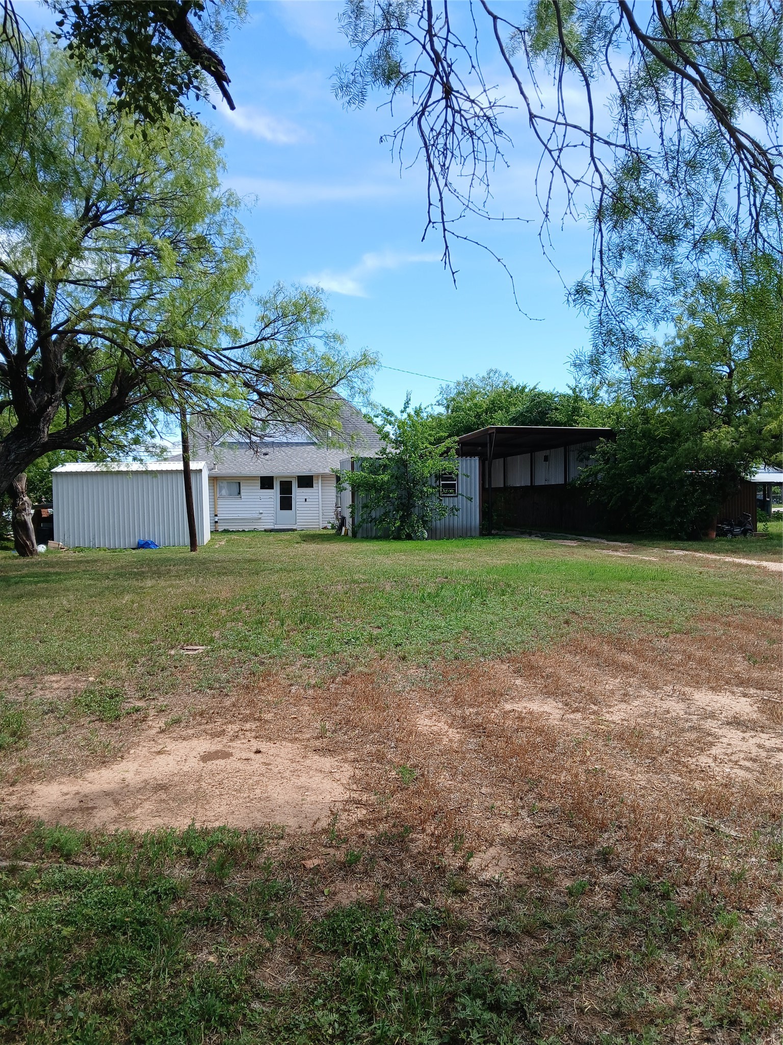 916 Austin Street Coleman TX 76834