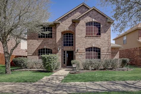 208 Happy Lane Red Oak TX 75154