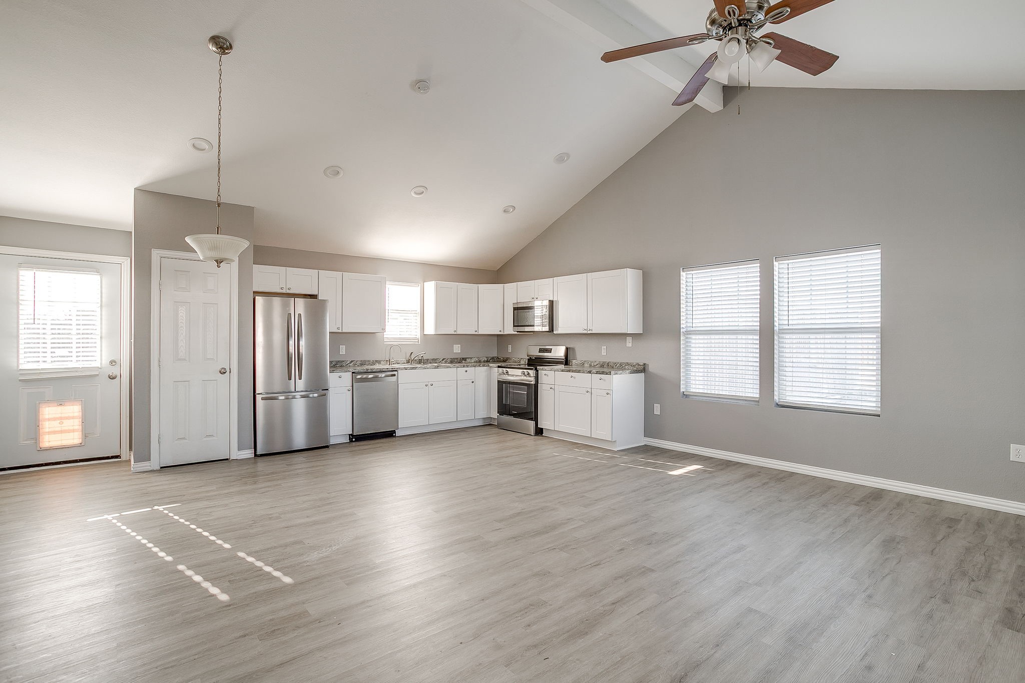 606 S Aquilla Street Itasca TX 76055