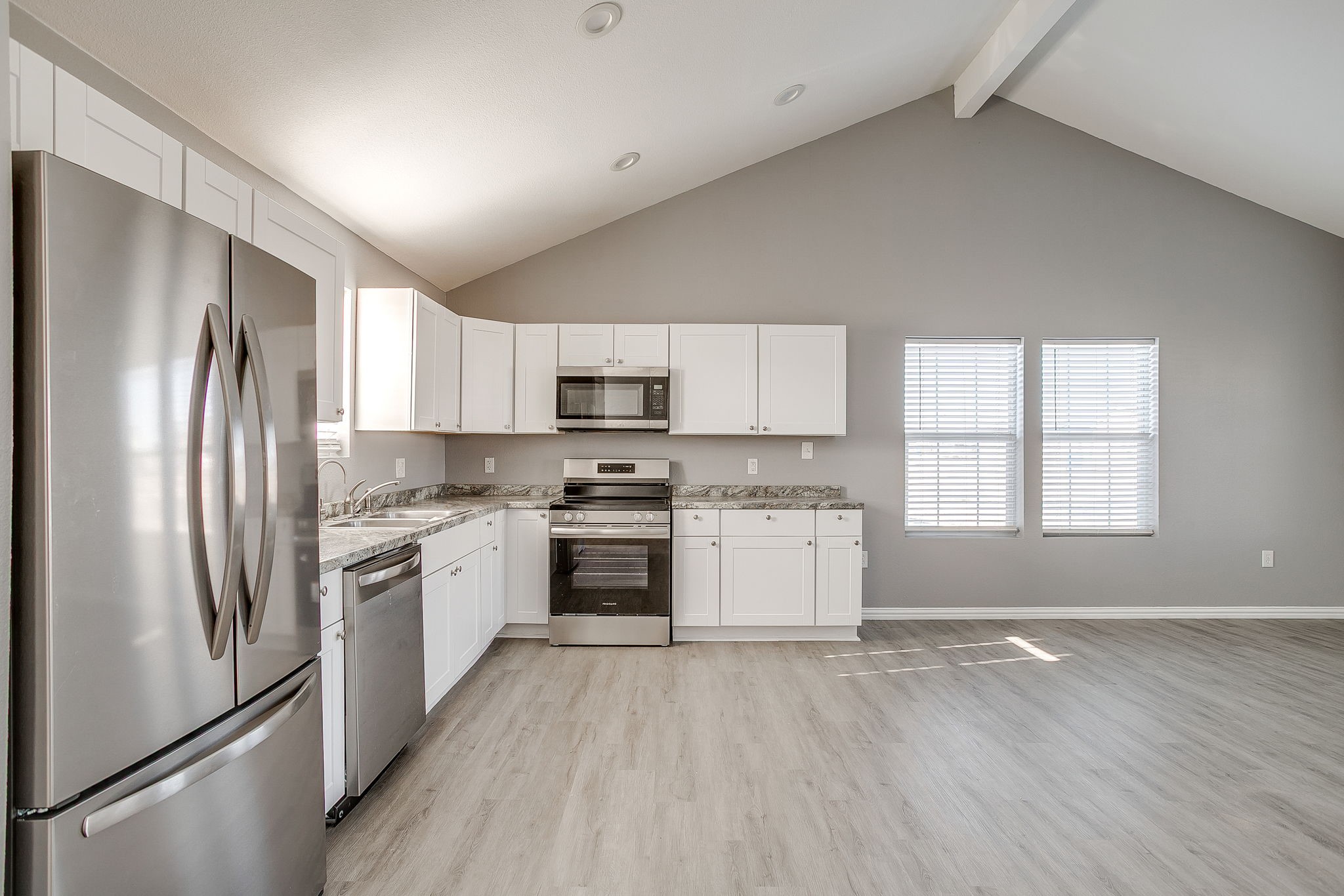 606 S Aquilla Street Itasca TX 76055