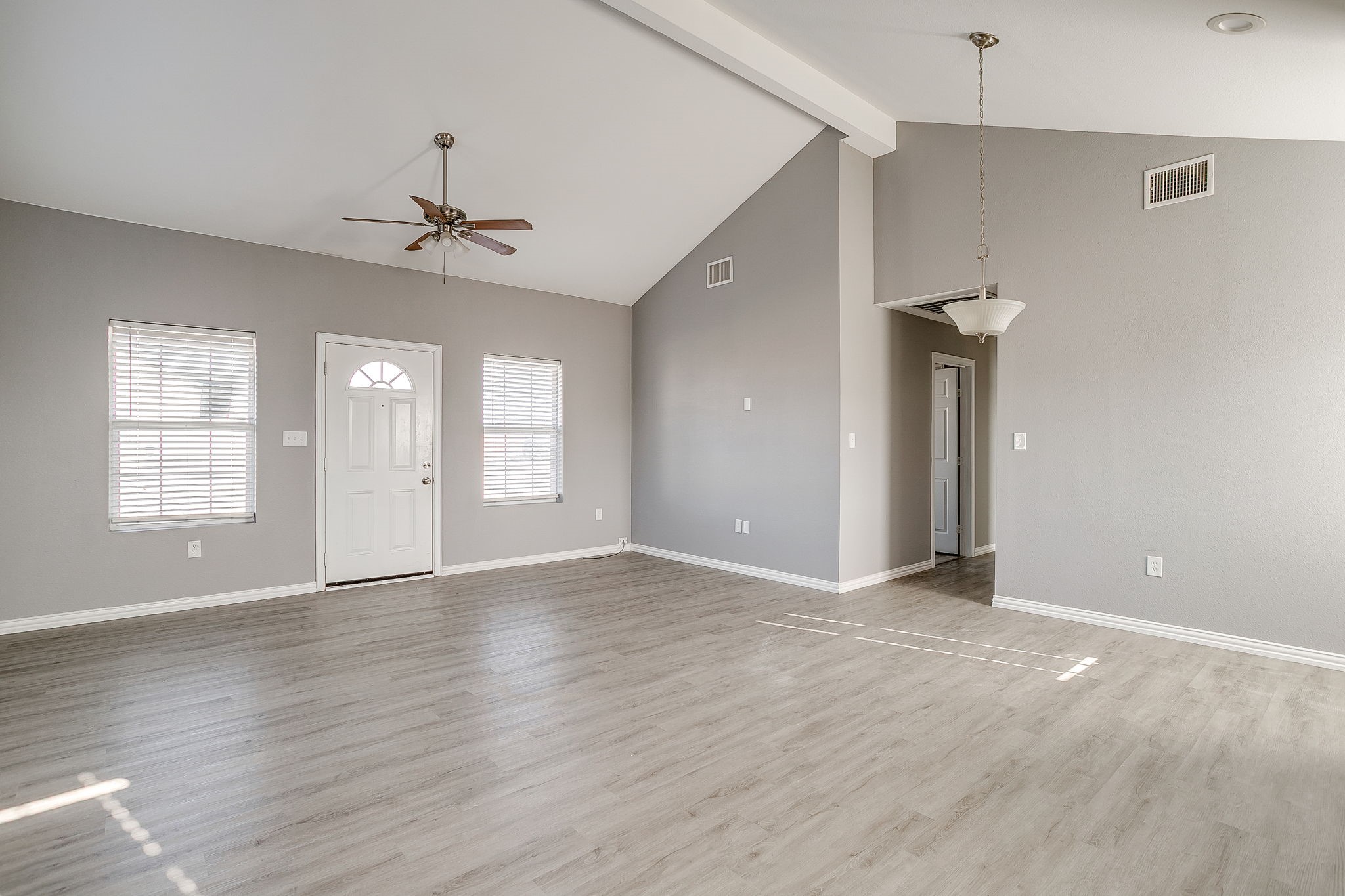 606 S Aquilla Street Itasca TX 76055