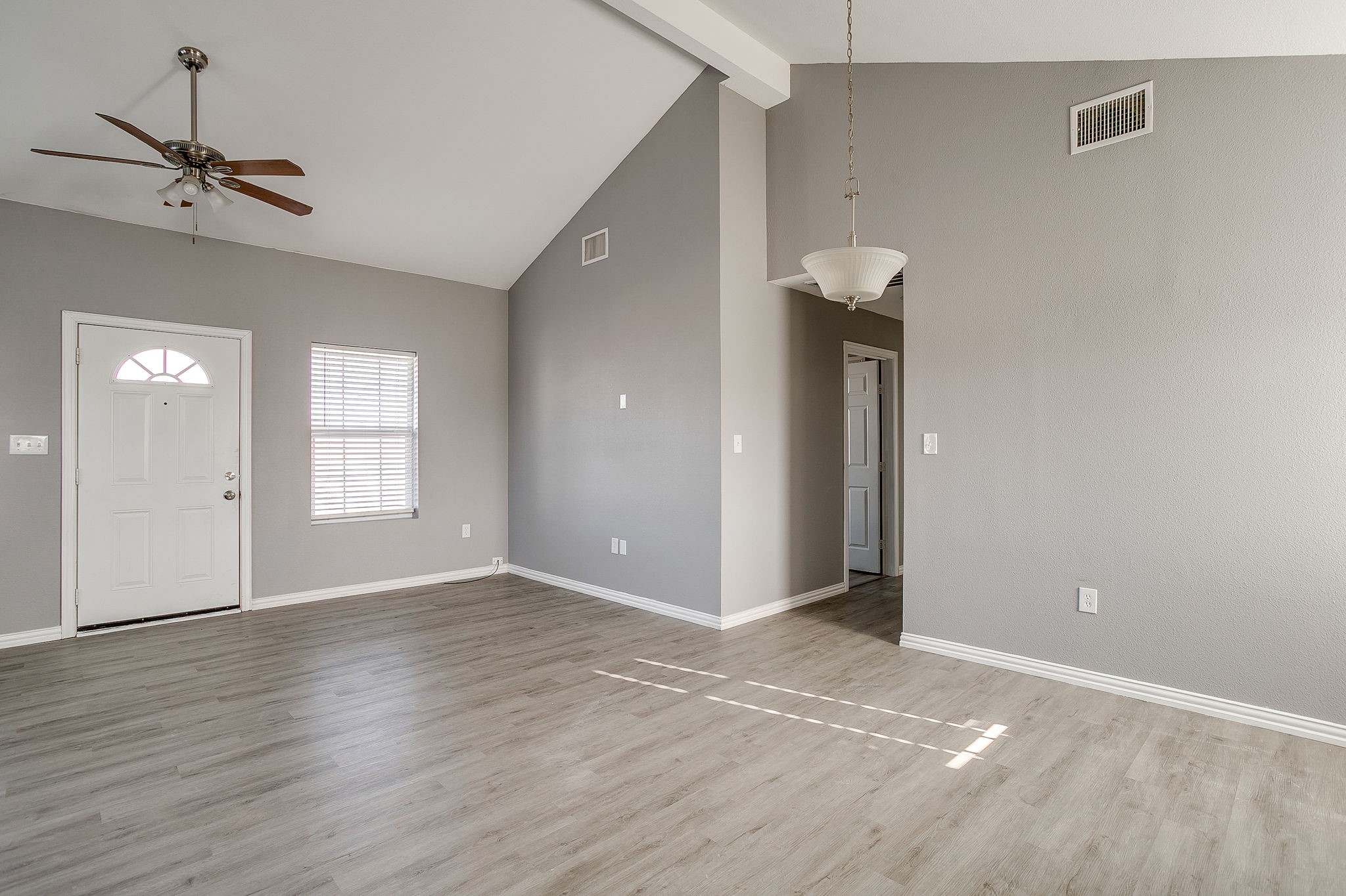 606 S Aquilla Street Itasca TX 76055