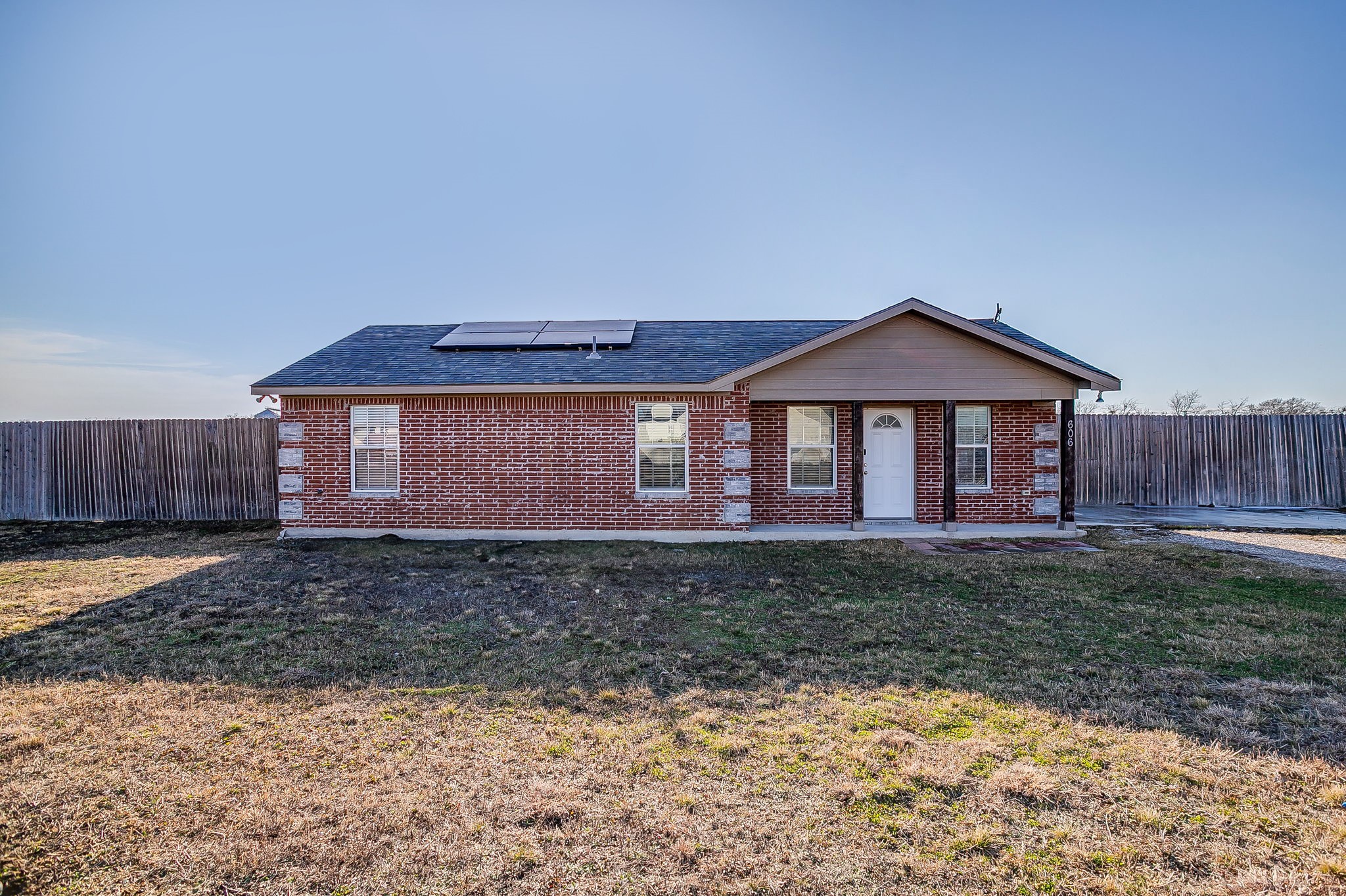 606 S Aquilla Street Itasca TX 76055