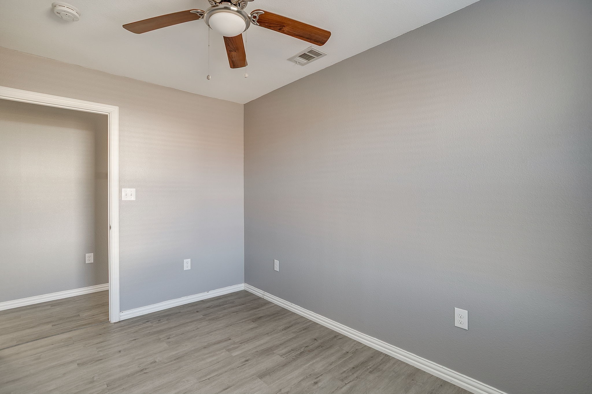 606 S Aquilla Street Itasca TX 76055
