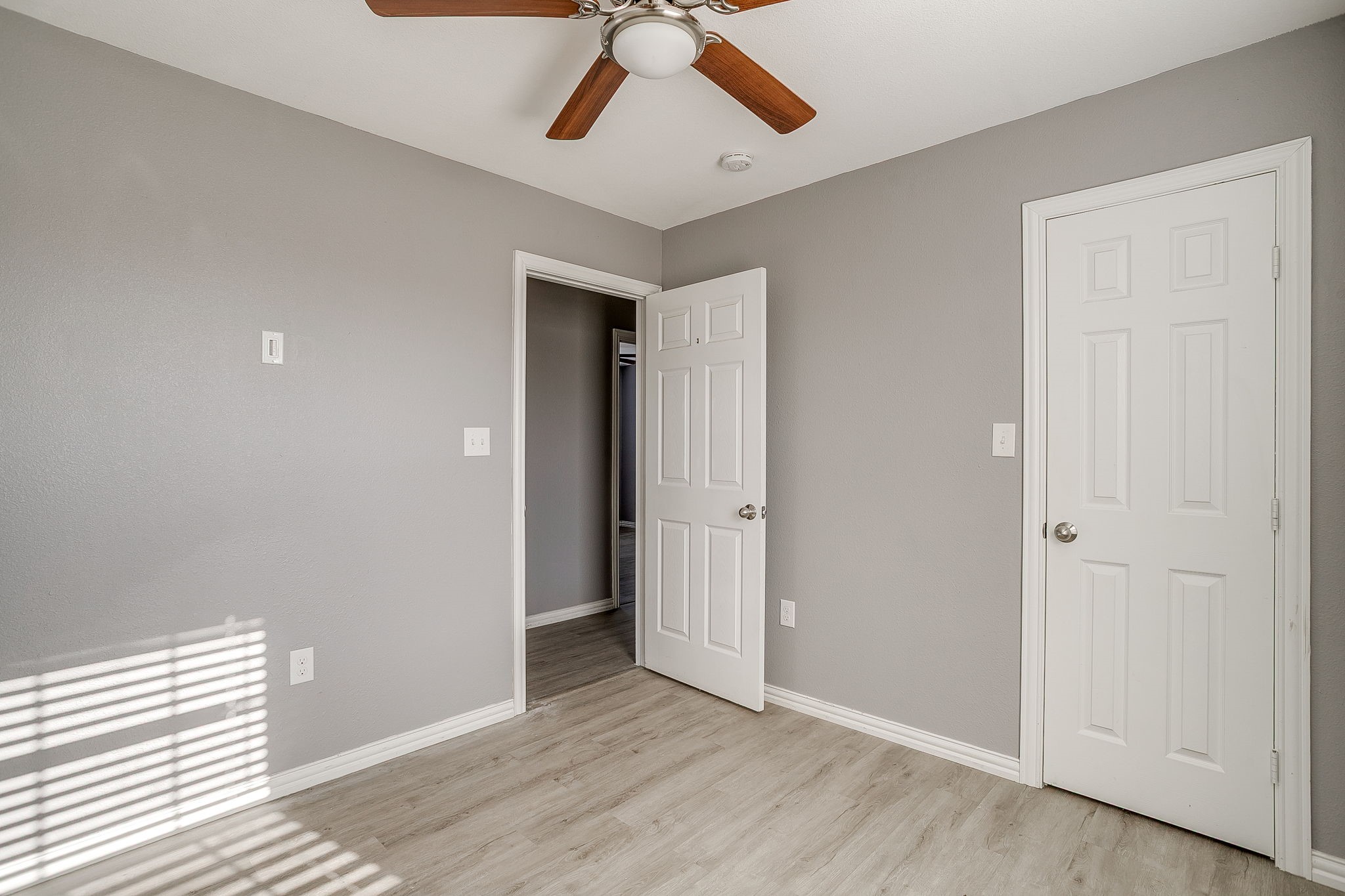 606 S Aquilla Street Itasca TX 76055