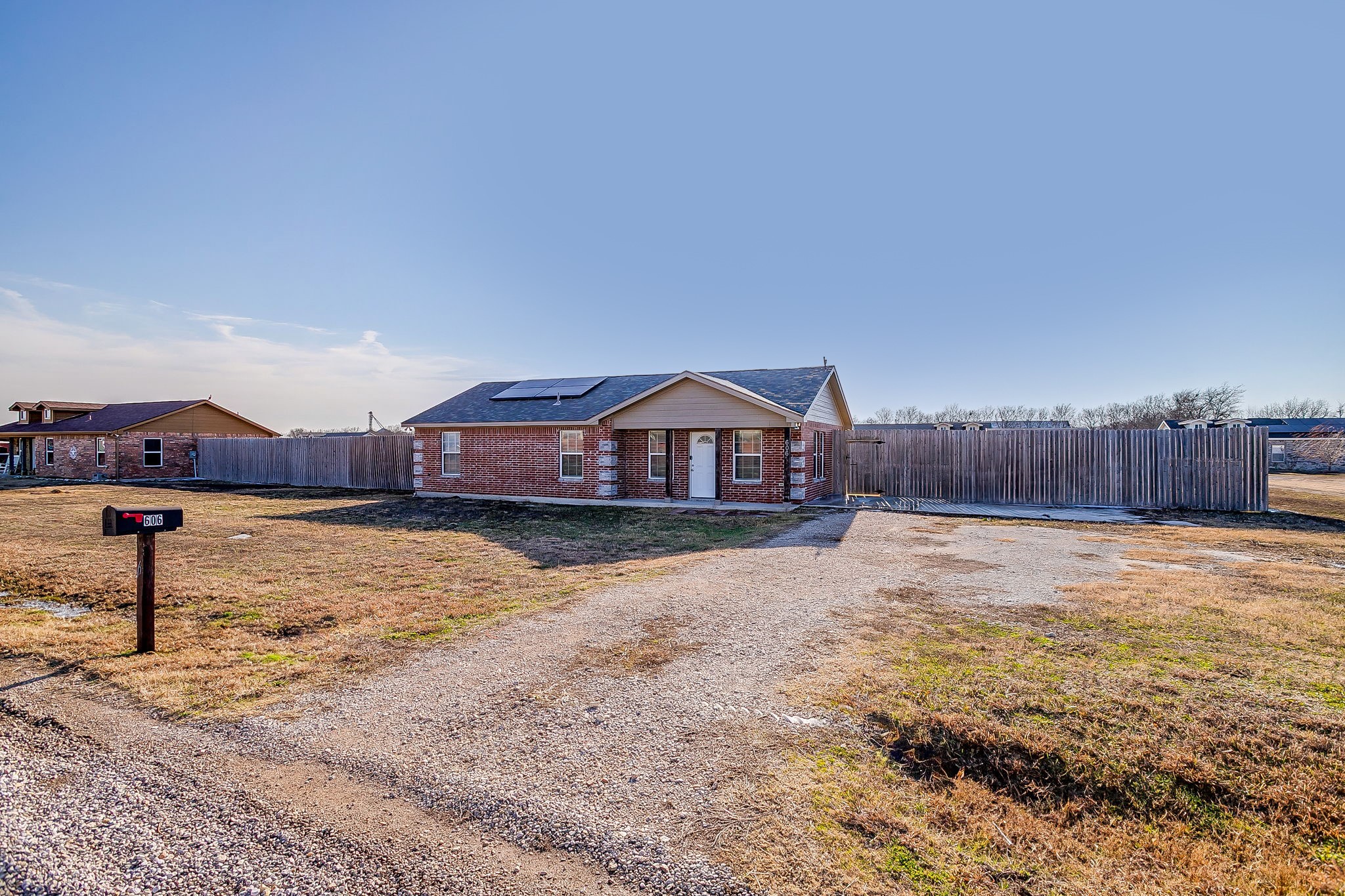 606 S Aquilla Street Itasca TX 76055