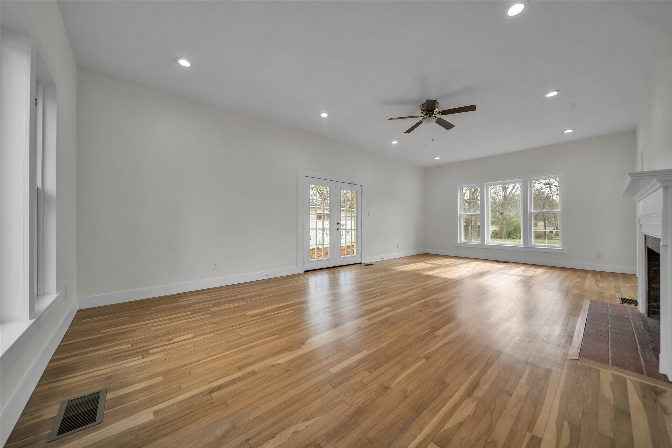 2025 Walworth Street Greenville TX 75401